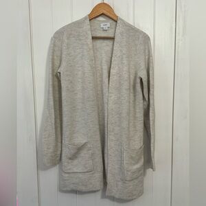 Women’s Light Grey Long Sweater great condition